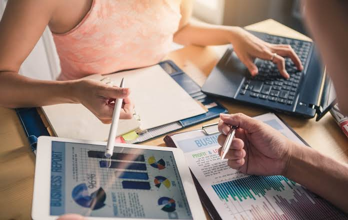 Growth & Marketing